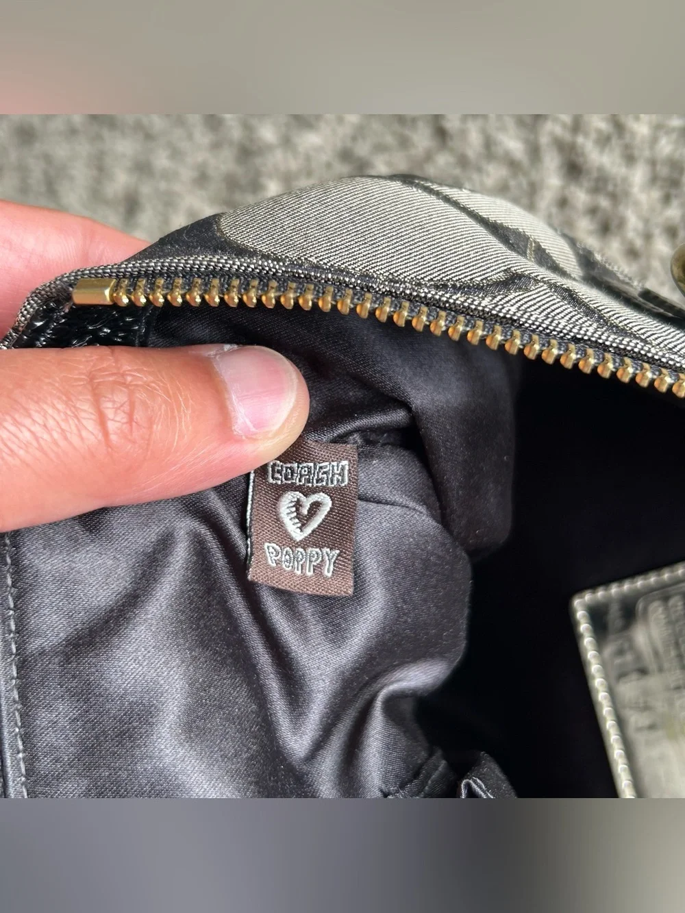 Coach Poppy Glam Signature 